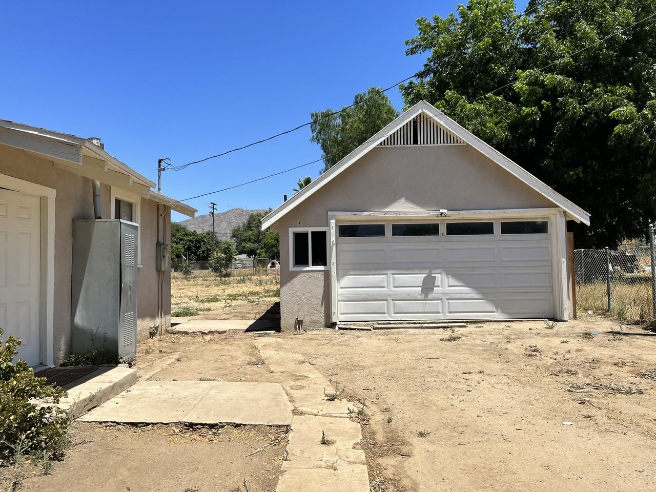 248 Pacific Avenue - Photo 2 of 11