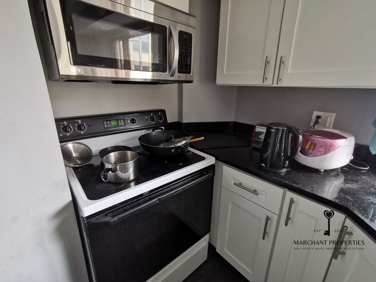 232 Brookline St #2L - Photo 5 of 15