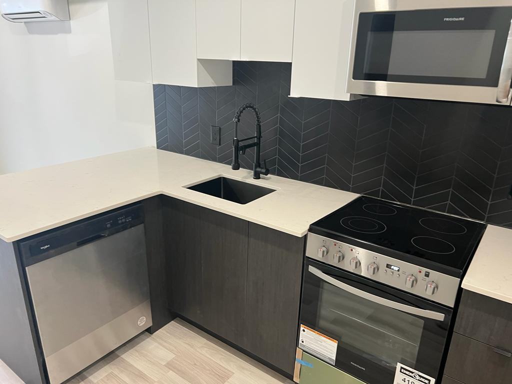 5695 Rue Saint-Jacques #212 - Photo 3 of 6