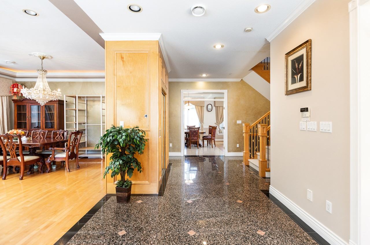2545 West 18th Avenue - Photo 2 of 21