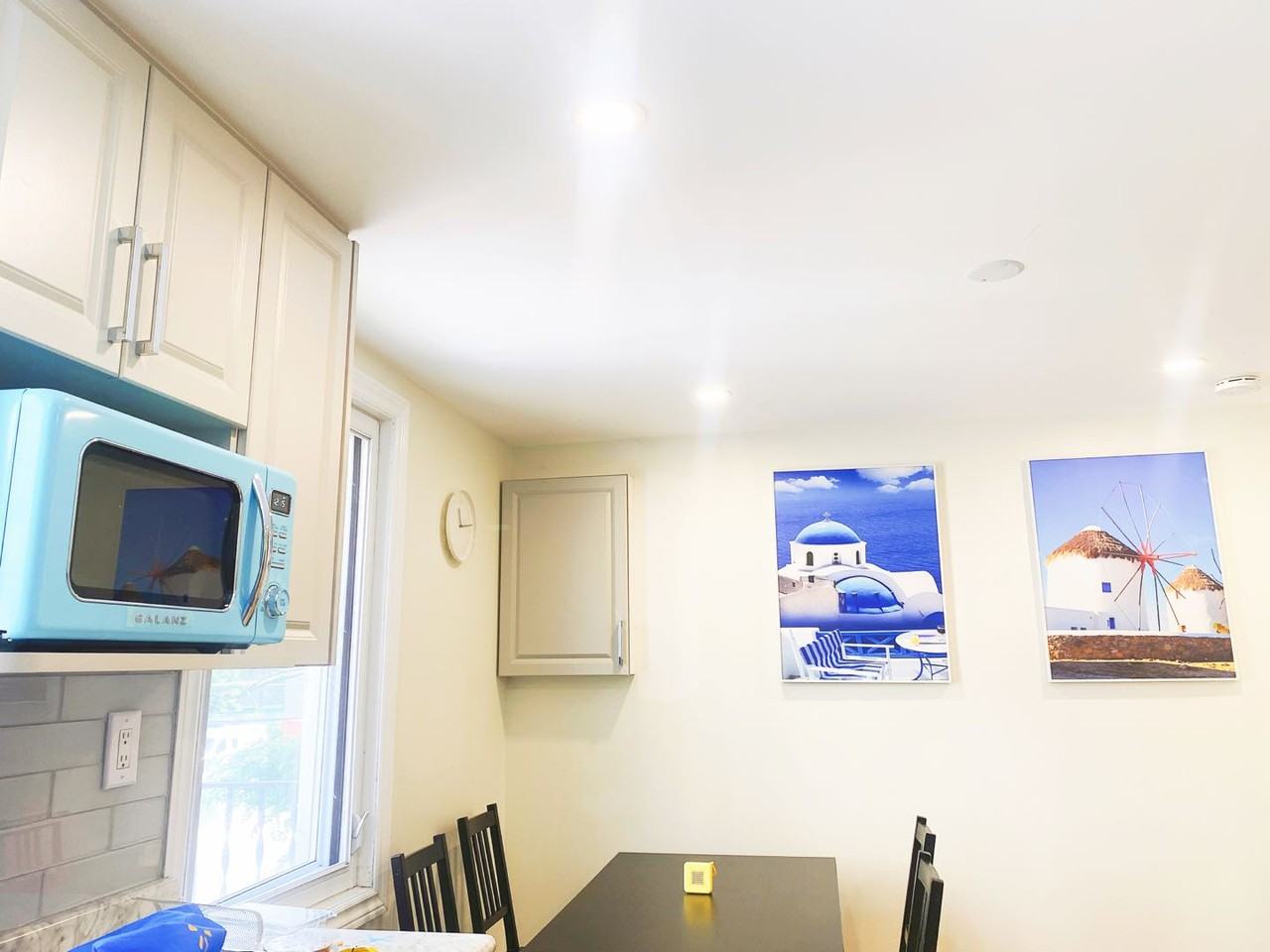 Rue Notre-Dame-de-l'île & Boulevard Sacré-Coeur #2 - Photo 4 of 19