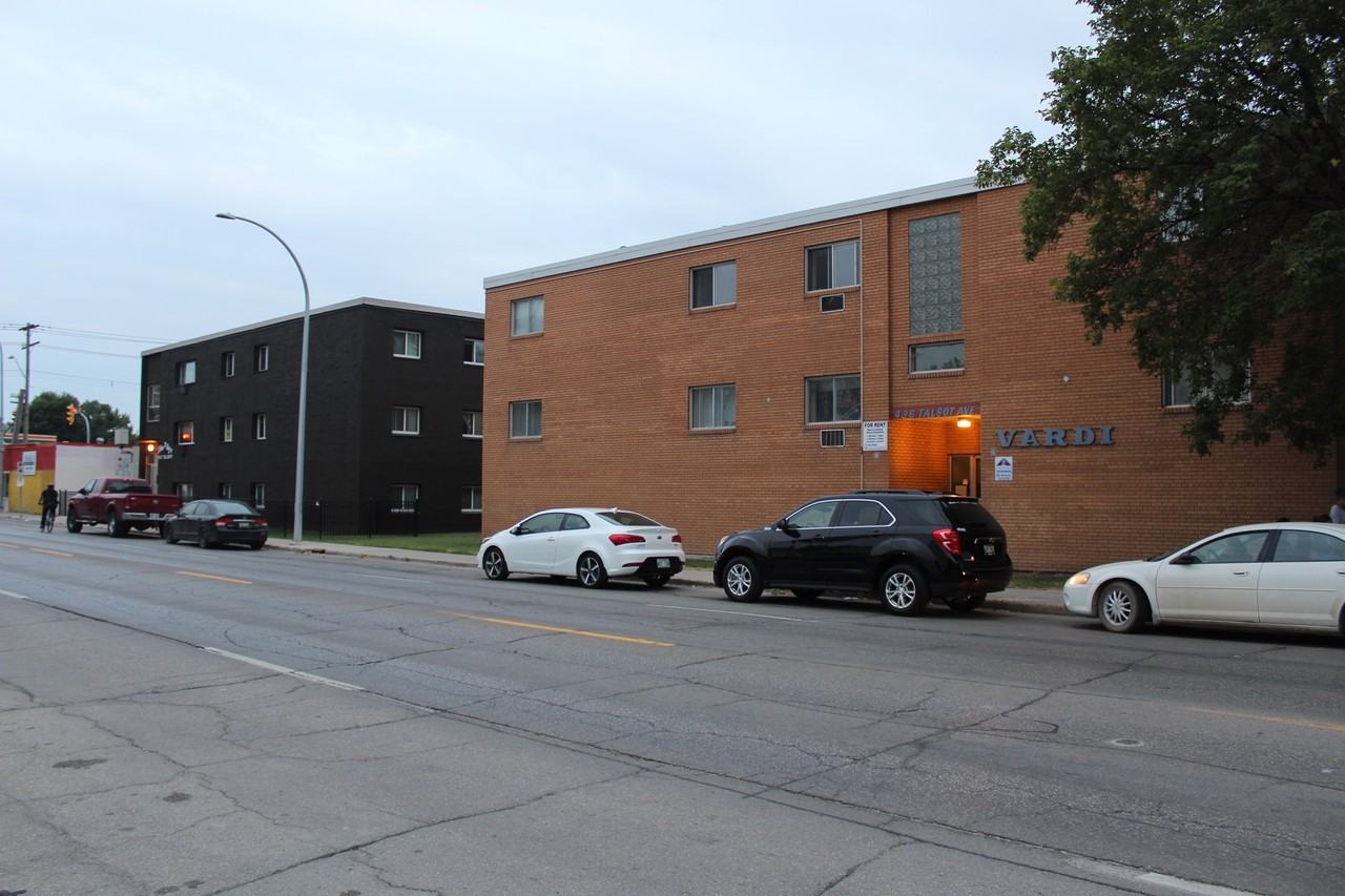436 Talbot Apartments in Chalmers, Winnipeg, MB R2L 0R3 Zumper
