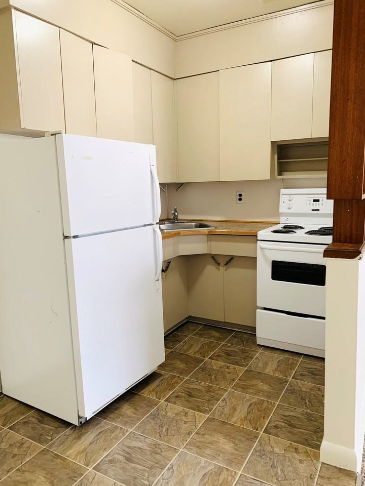 209 Talbot Apartments in Chalmers, Winnipeg, MB R2L 0P6 Zumper