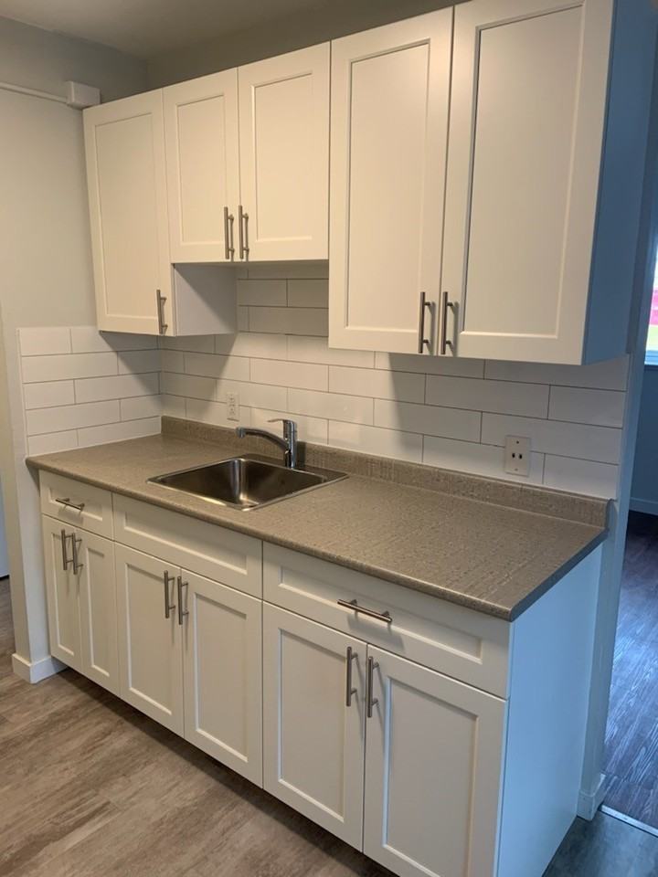 445 Talbot Apartments in Chalmers, Winnipeg, MB R2L 0R2 Zumper