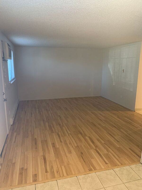 1131 W 13th Ave #B - Photo 2 of 9