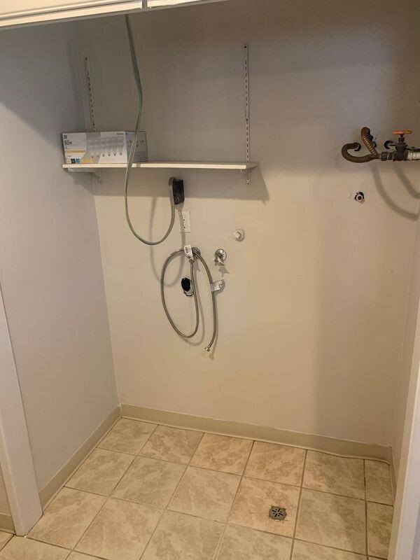 1131 W 13th Ave #B - Photo 4 of 9