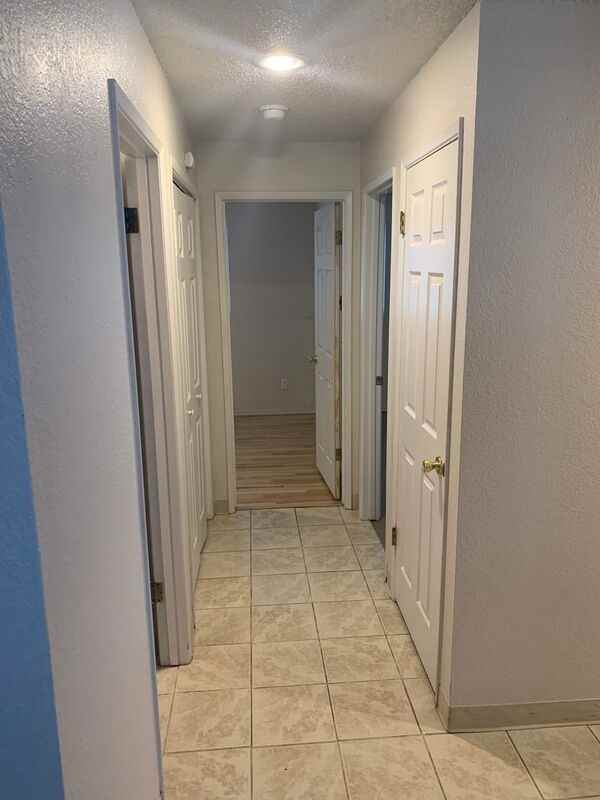 1131 W 13th Ave #B - Photo 6 of 9