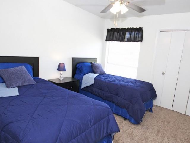 The Loop Apartments - Photo 3 of 17