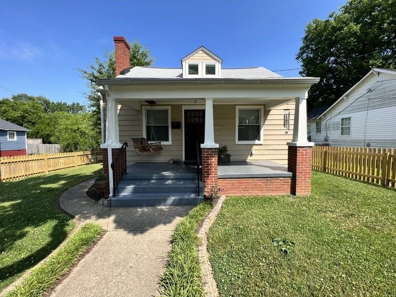 1819 Ingram Ave - Photo 3 of 21