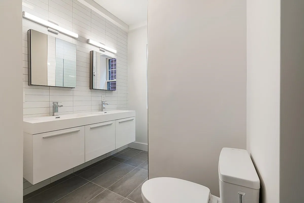 27 Corbin Ave #4 - Photo 3 of 19