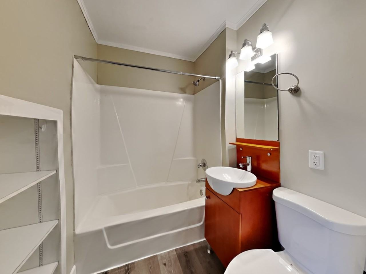 1498 Selby Ave #NA - Photo 2 of 11