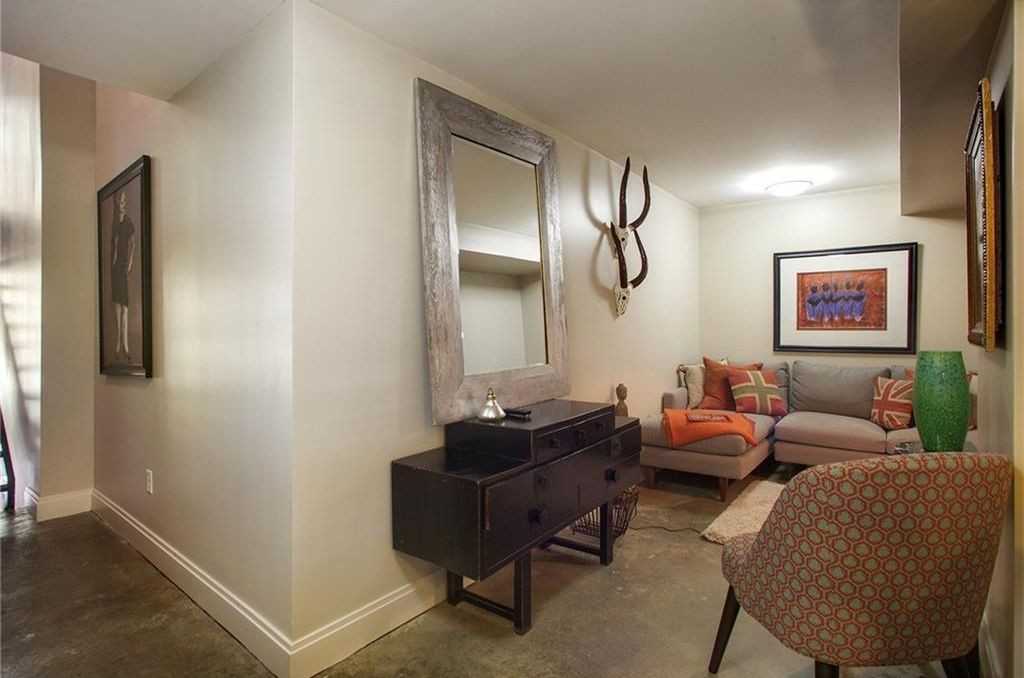 126 Peach St #NA - Photo 3 of 8