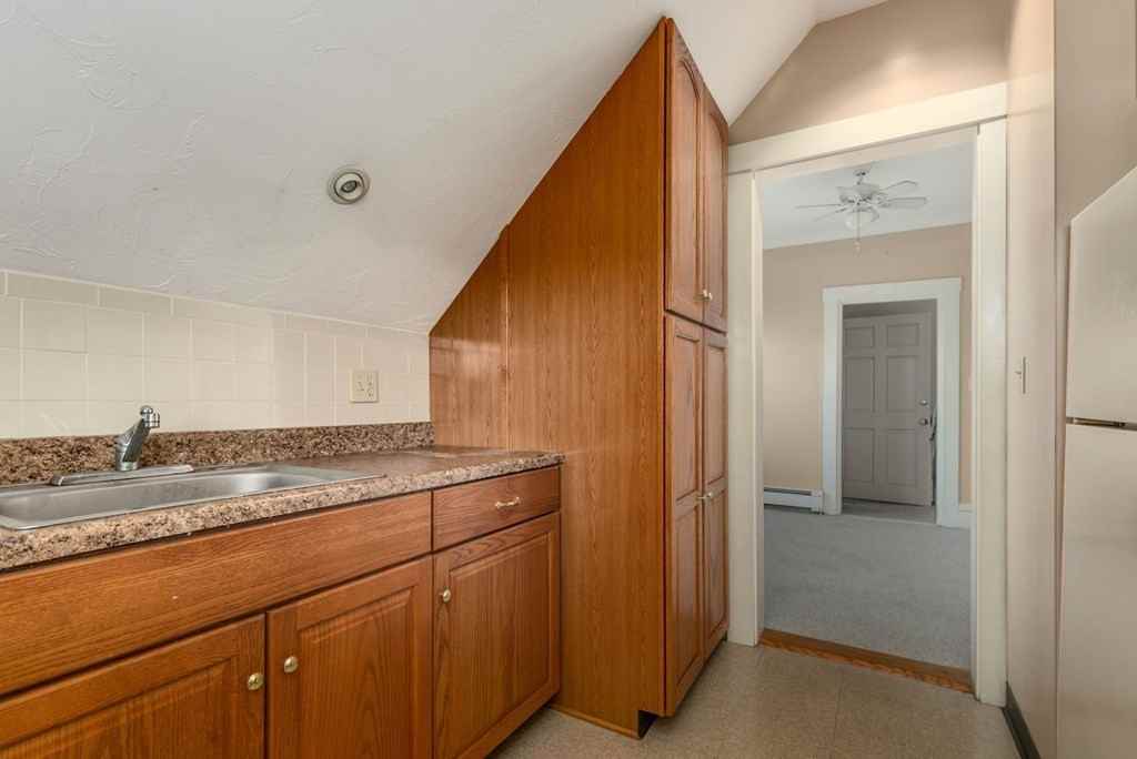 366 Commercial St #2 - Photo 2 of 16