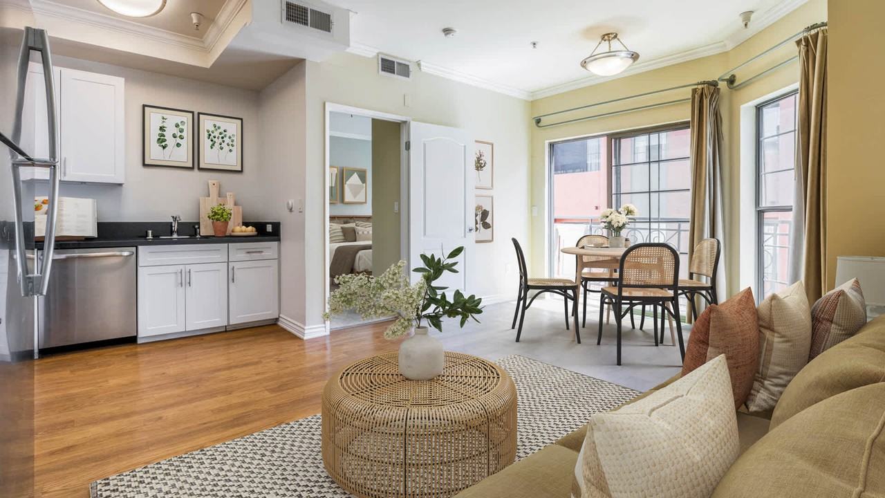 425 Broadway - Photo 6 of 25