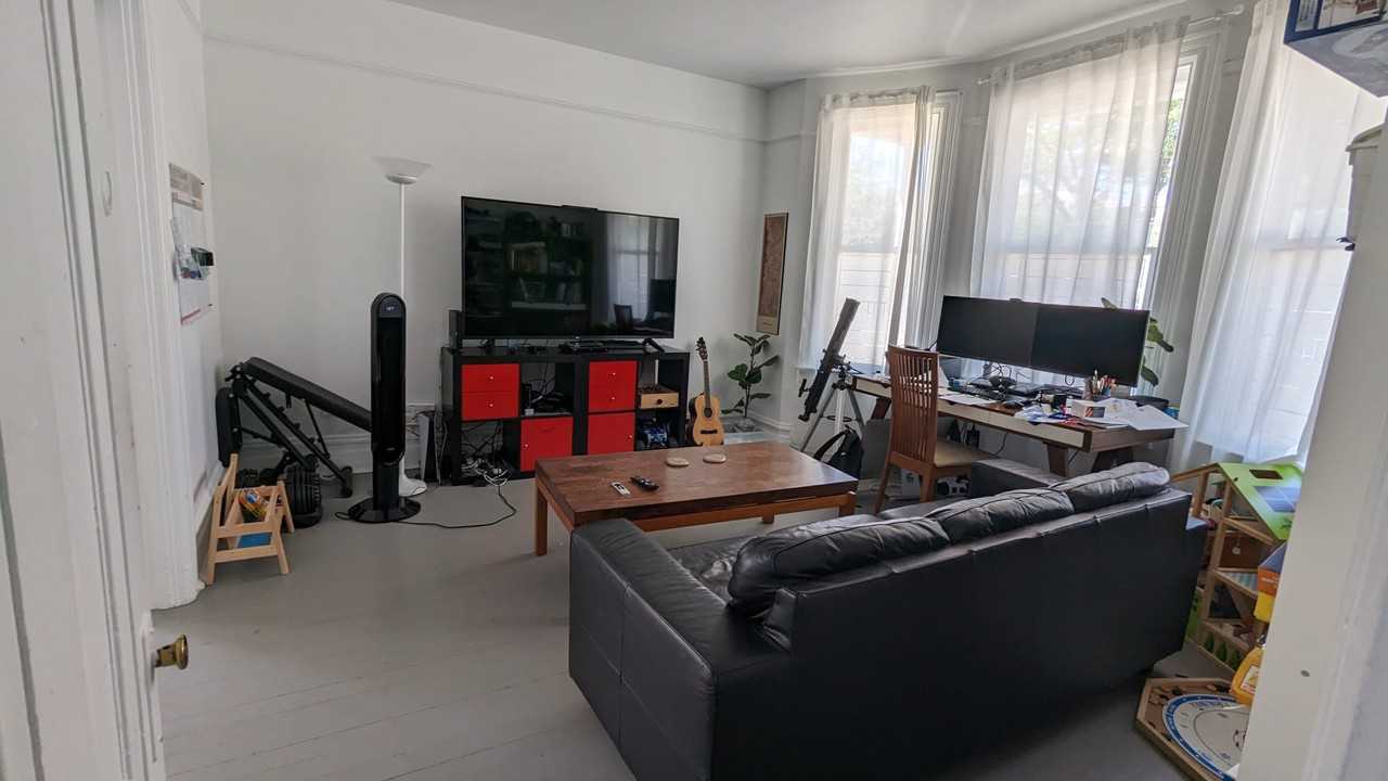 700 Vernon Dr - Photo 2 of 8