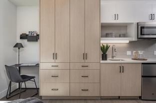 2415 Valdez St - Photo 1 of 1