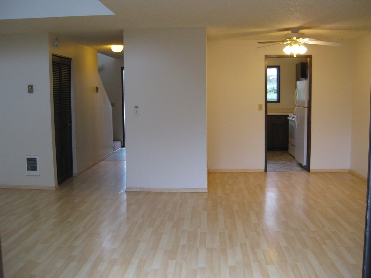 925 Coburg Rd #08 - Photo 6 of 9