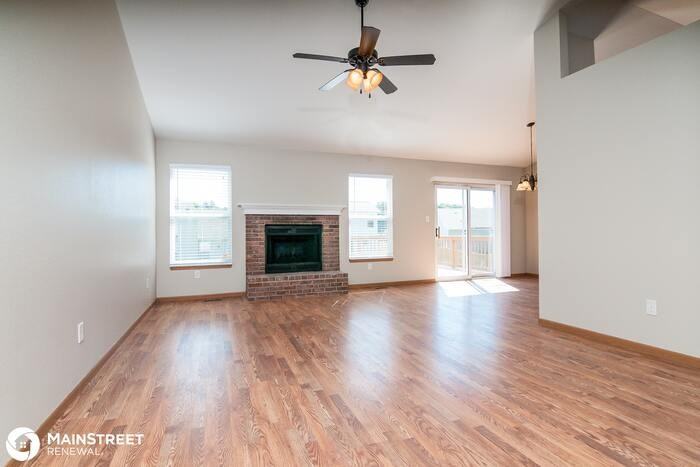 202 Kansas City Ct - Photo 3 of 15