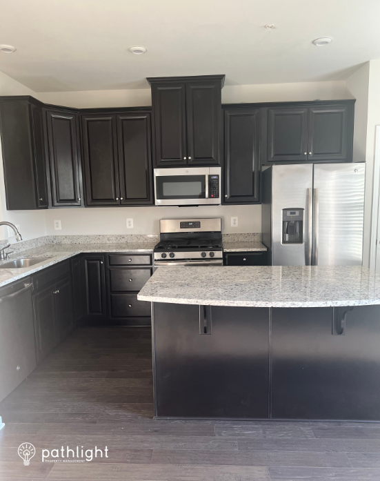 12202 Revolution Ct - Photo 3 of 10