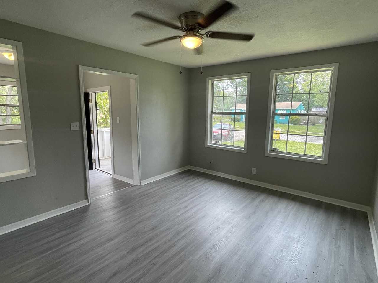 3083 W 19th St #1 - Photo 5 of 19