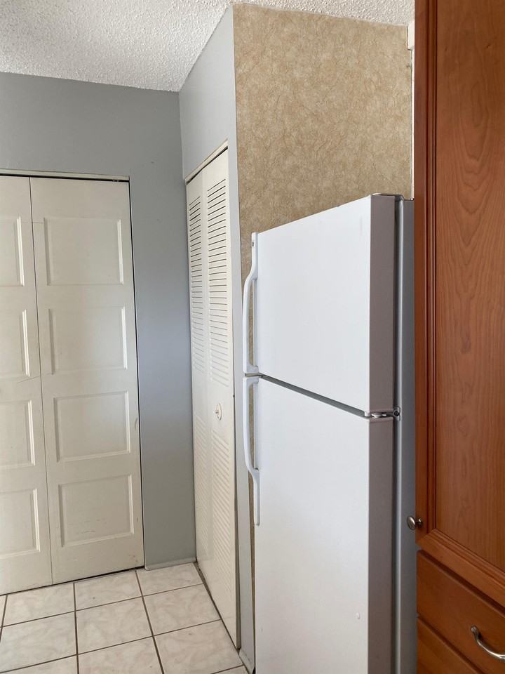 4000 Gulf Terrace Dr #238 - Photo 6 of 18