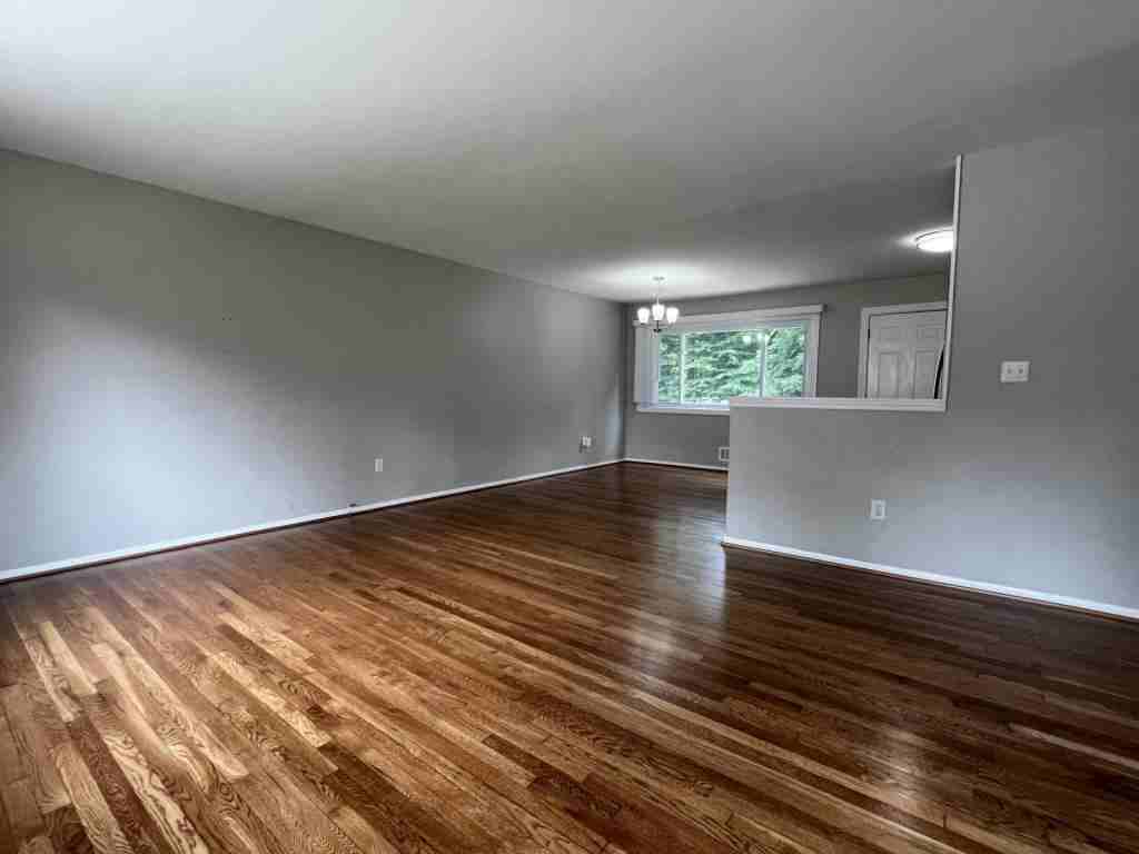 8400 Richville Dr - Photo 6 of 20