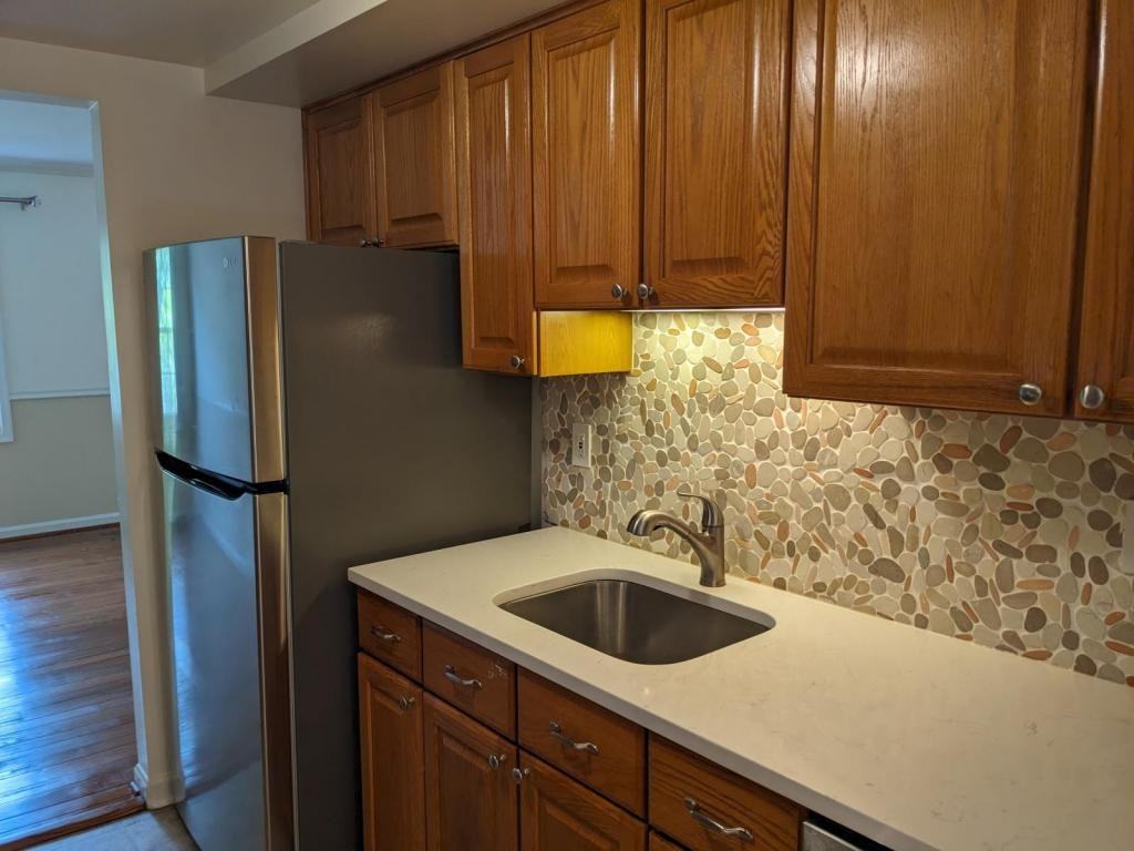 7479 Zanuck Ct - Photo 6 of 35
