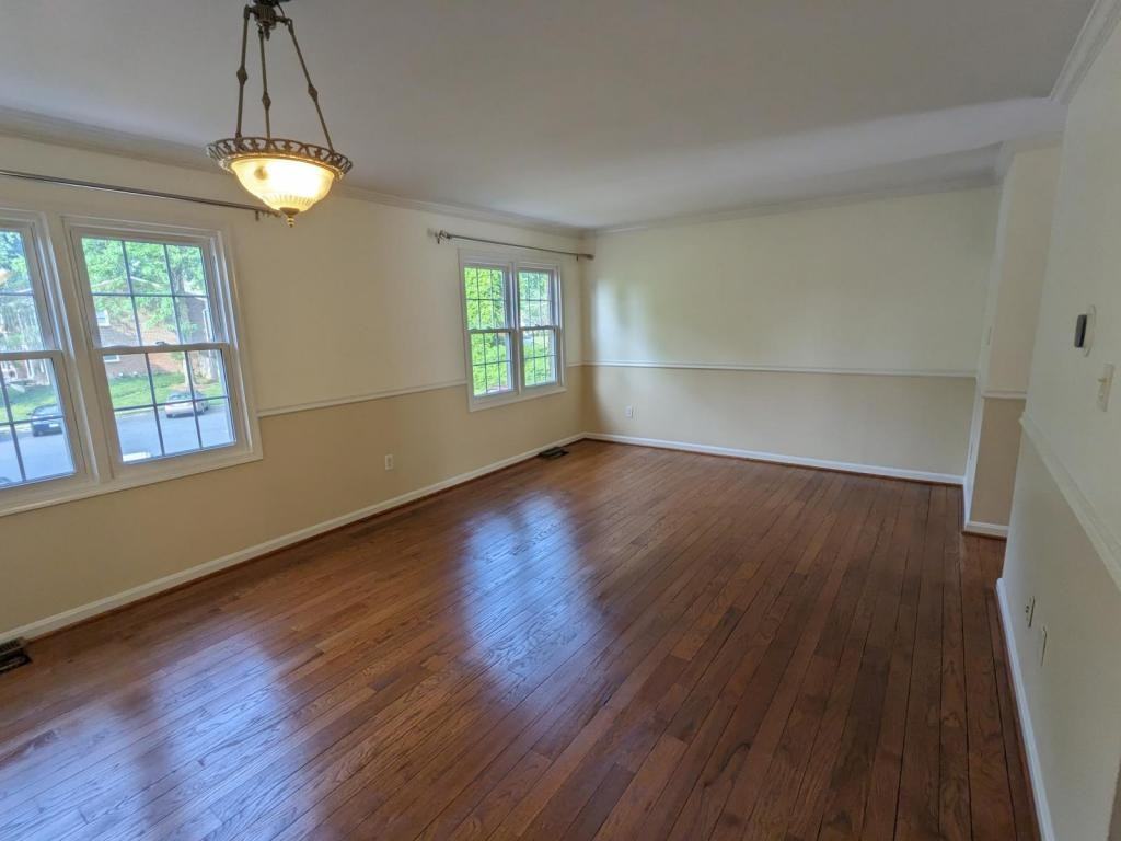 7479 Zanuck Ct - Photo 7 of 35