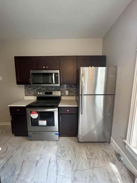 104 N 10th St ##3 - Photo 3 of 17