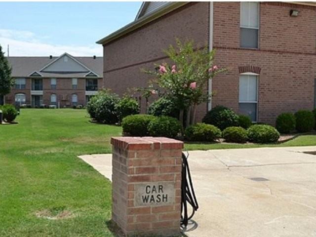 Somerset Apartments - Photo 3 of 63