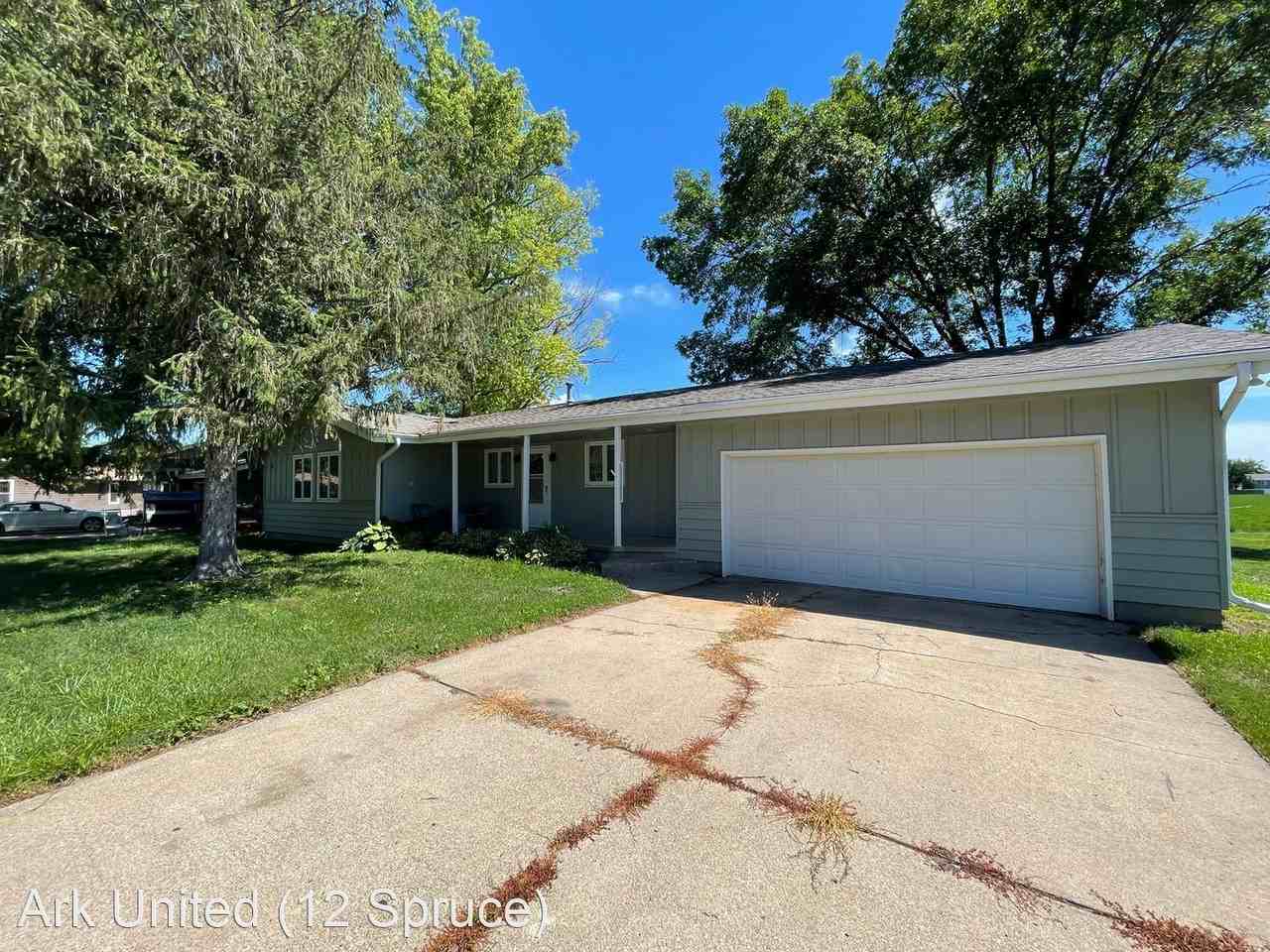 12 Spruce Ave - Photo 3 of 12