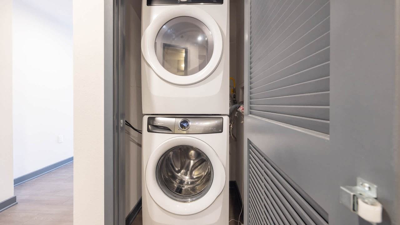 STOA - Photo 4 of 50