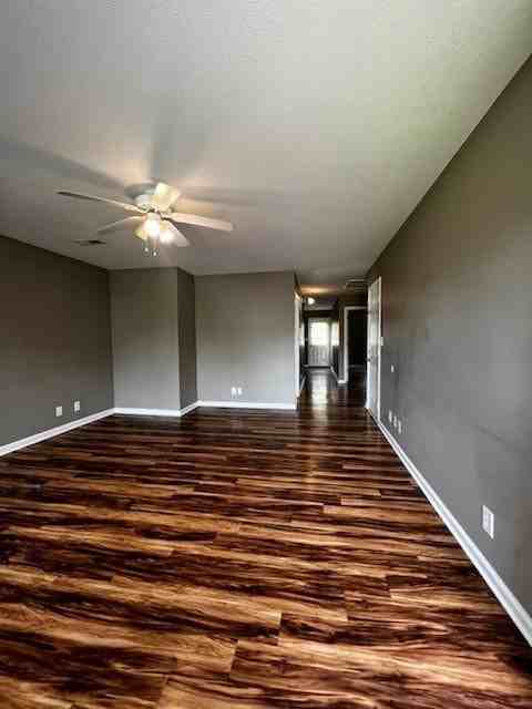 273 Executive Ave Apt A - Photo 3 of 15