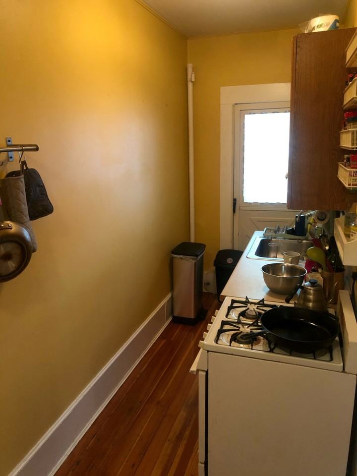 Oxford Street - Photo 3 of 5