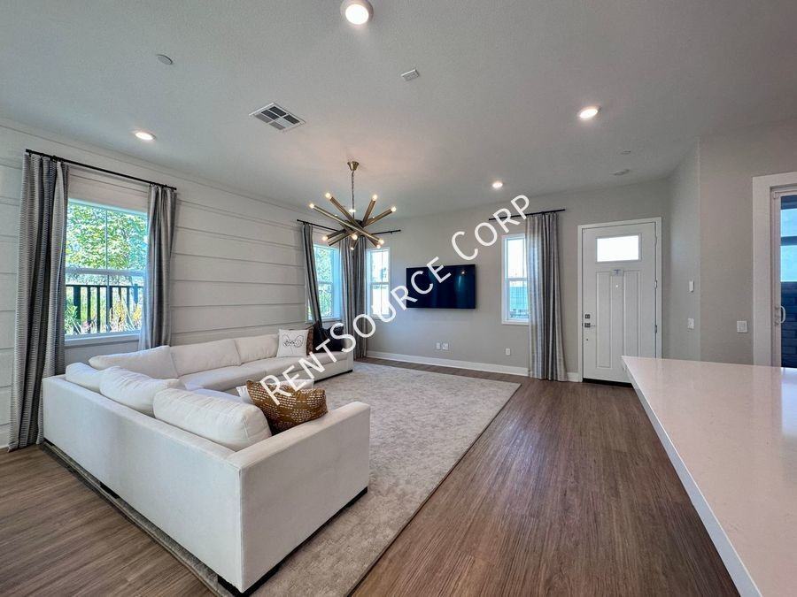 27124 Observation Ct - Photo 3 of 35