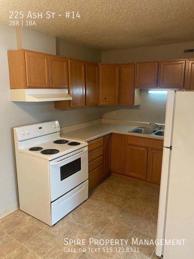 225 Ash St #14 - Photo 3 of 14