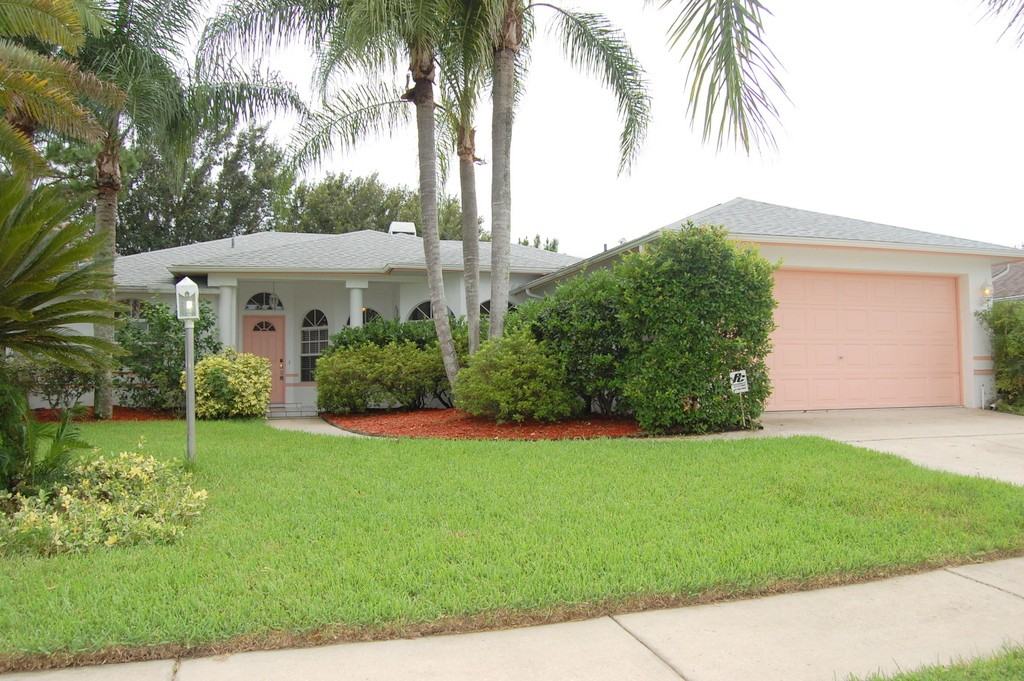 22916 Sterling Manor Loop - Photo 2 of 17