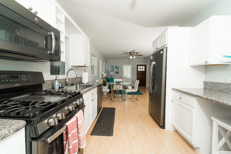 1650 Jackson St - Photo 7 of 18