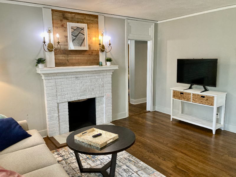 1753 King Woods Dr - Photo 2 of 18