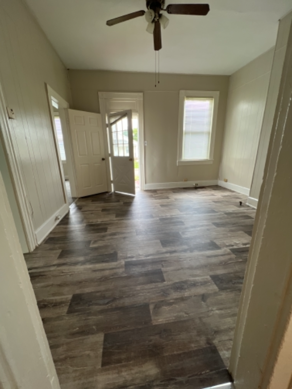 826 Jefferson Ave - Photo 2 of 6