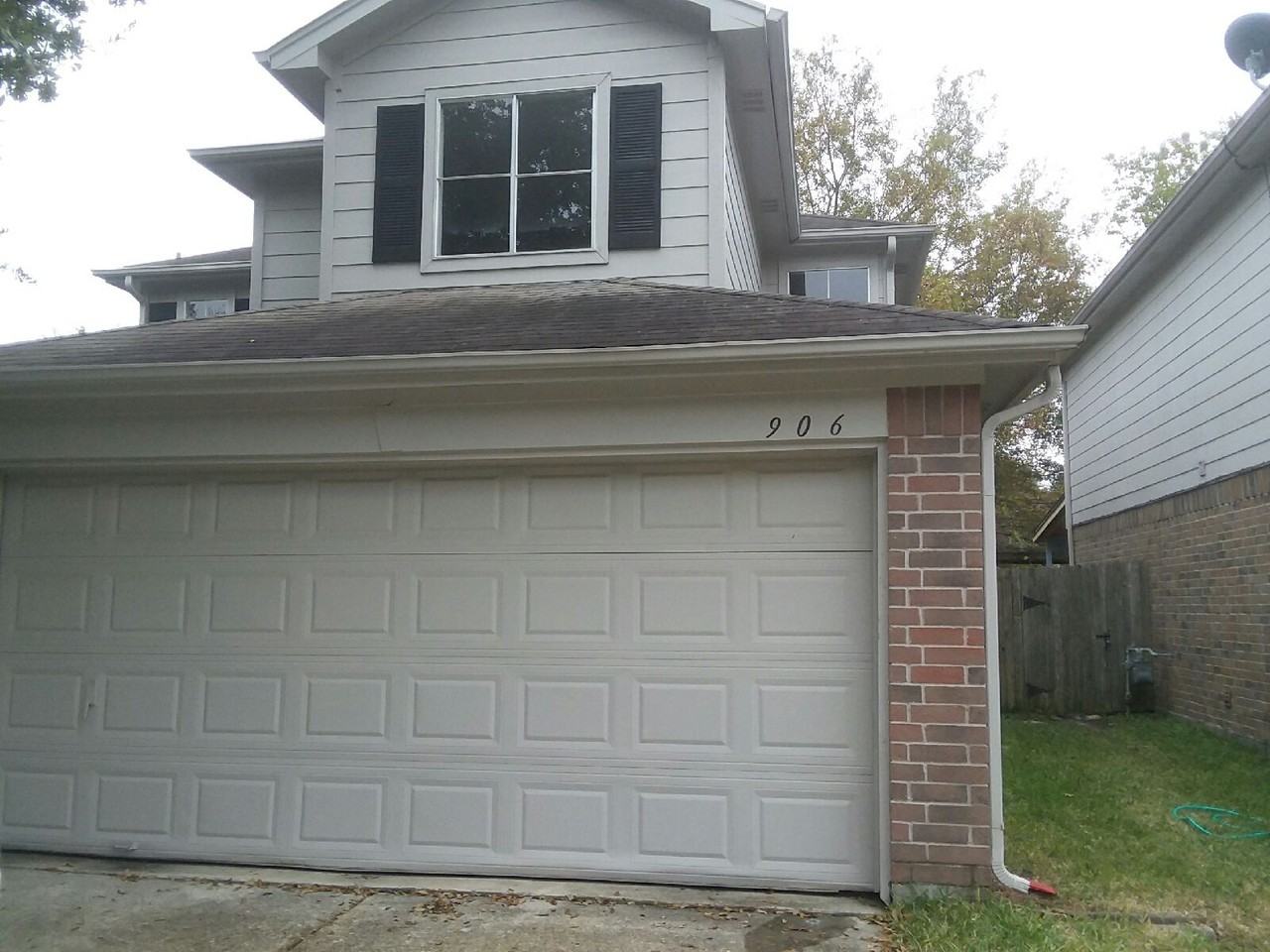 906 Oak West Drive #1 - Photo 3 of 5