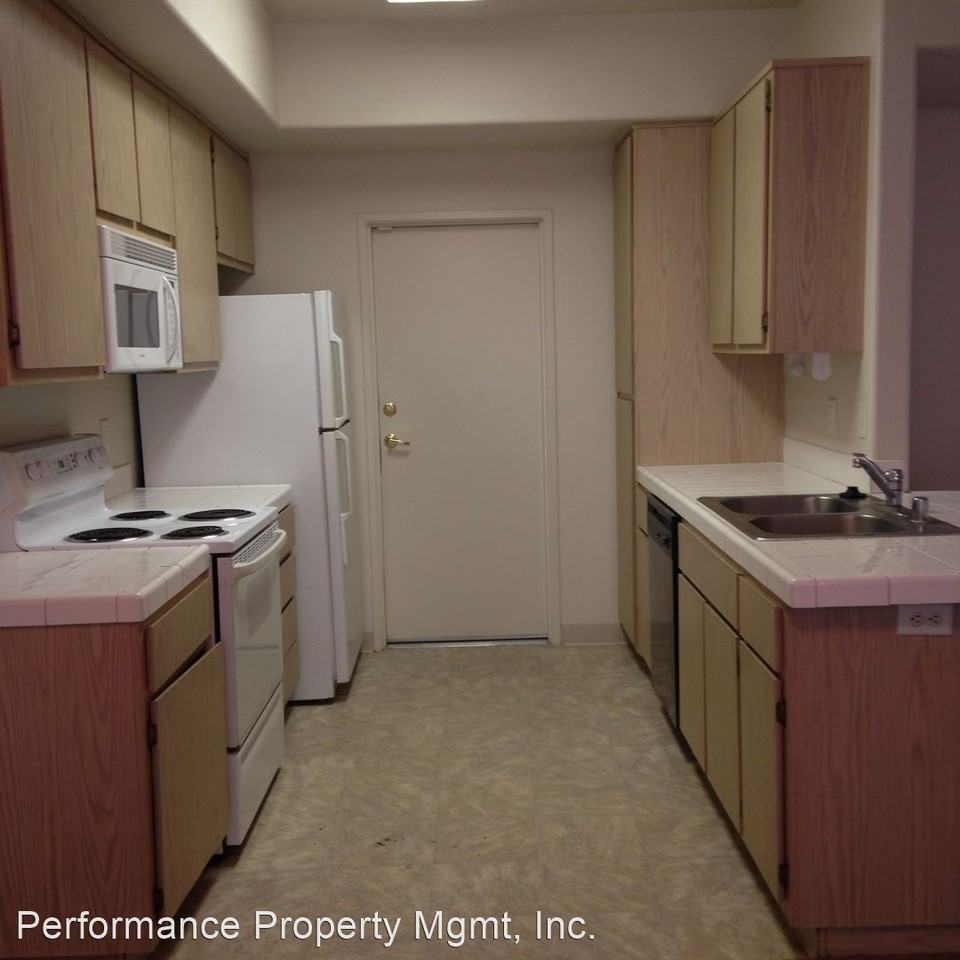 1219-1233 W. Spruce 1227-1233 W. Spruce - Photo 3 of 10