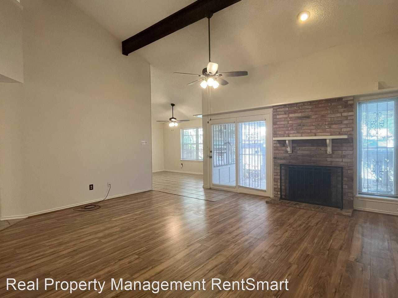 2105 Morley Dr - Photo 3 of 50