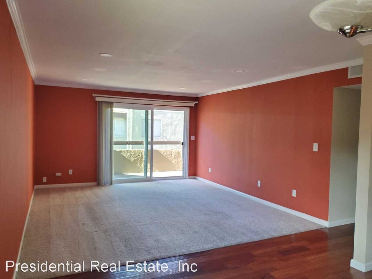 289 Tradewinds Dr #8 - Photo 3 of 18