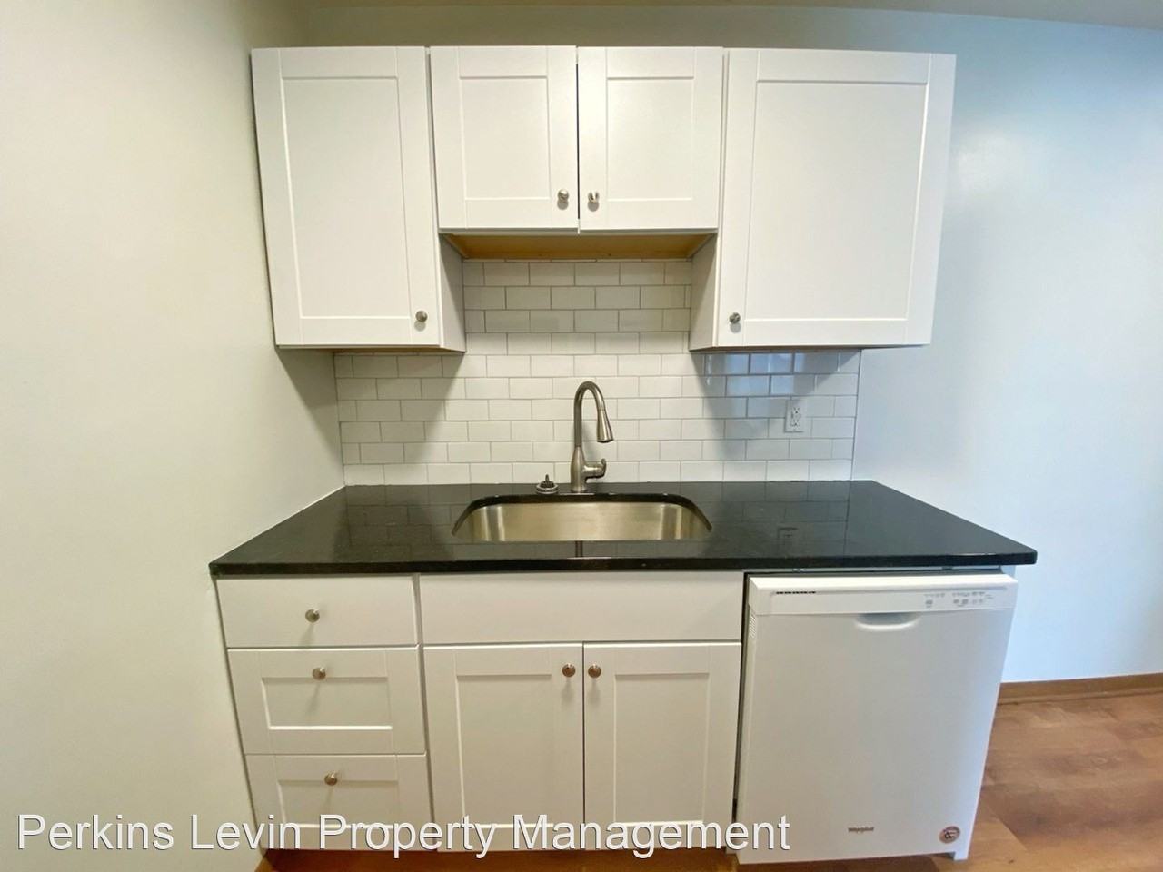 2424 4th St Ne - Photo 2 of 12