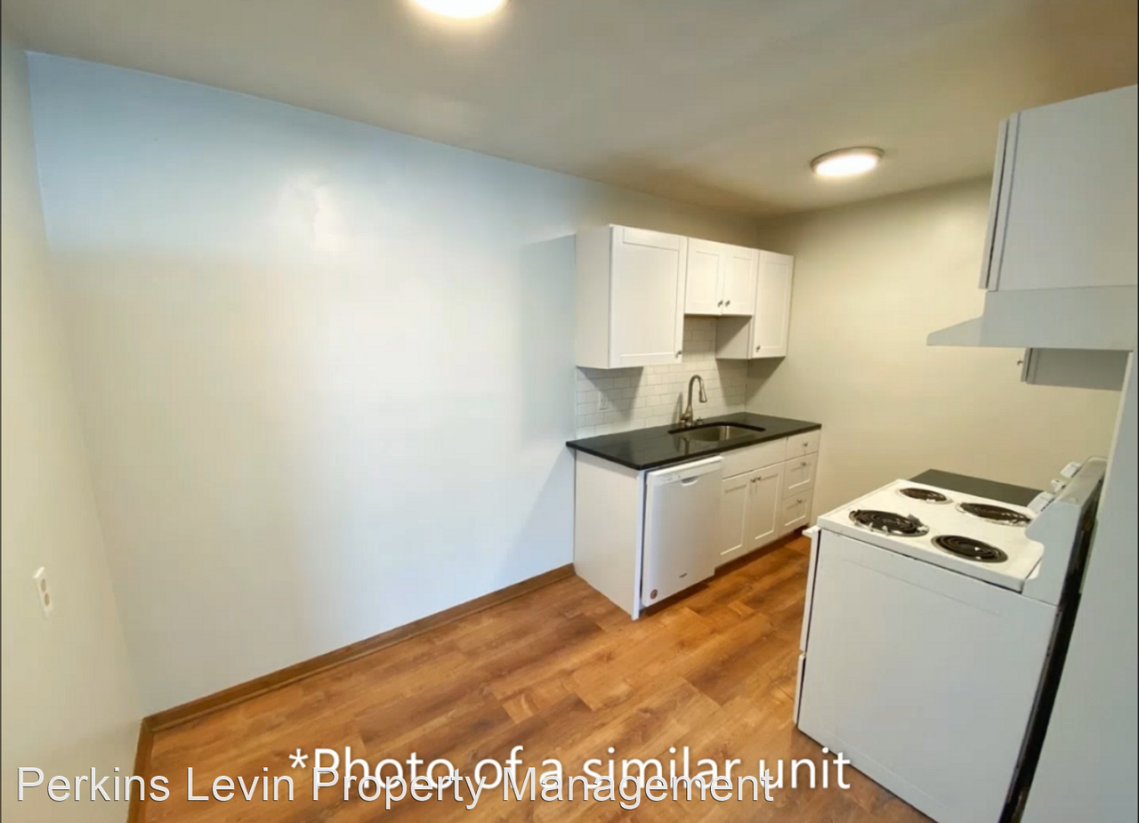2424 4th St Ne - Photo 3 of 12