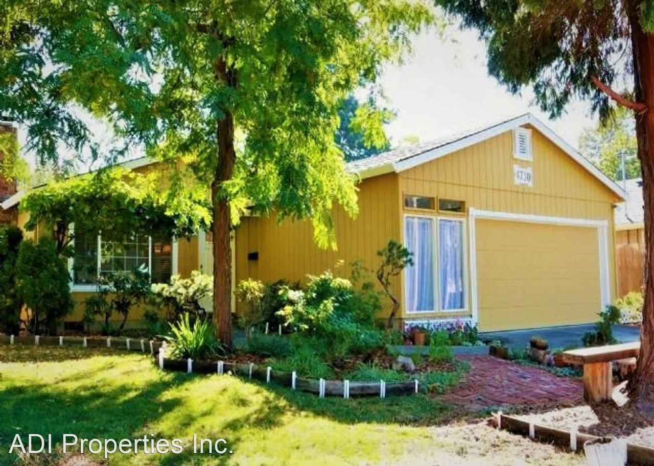 4730 Se 29th Ave - Photo 2 of 16