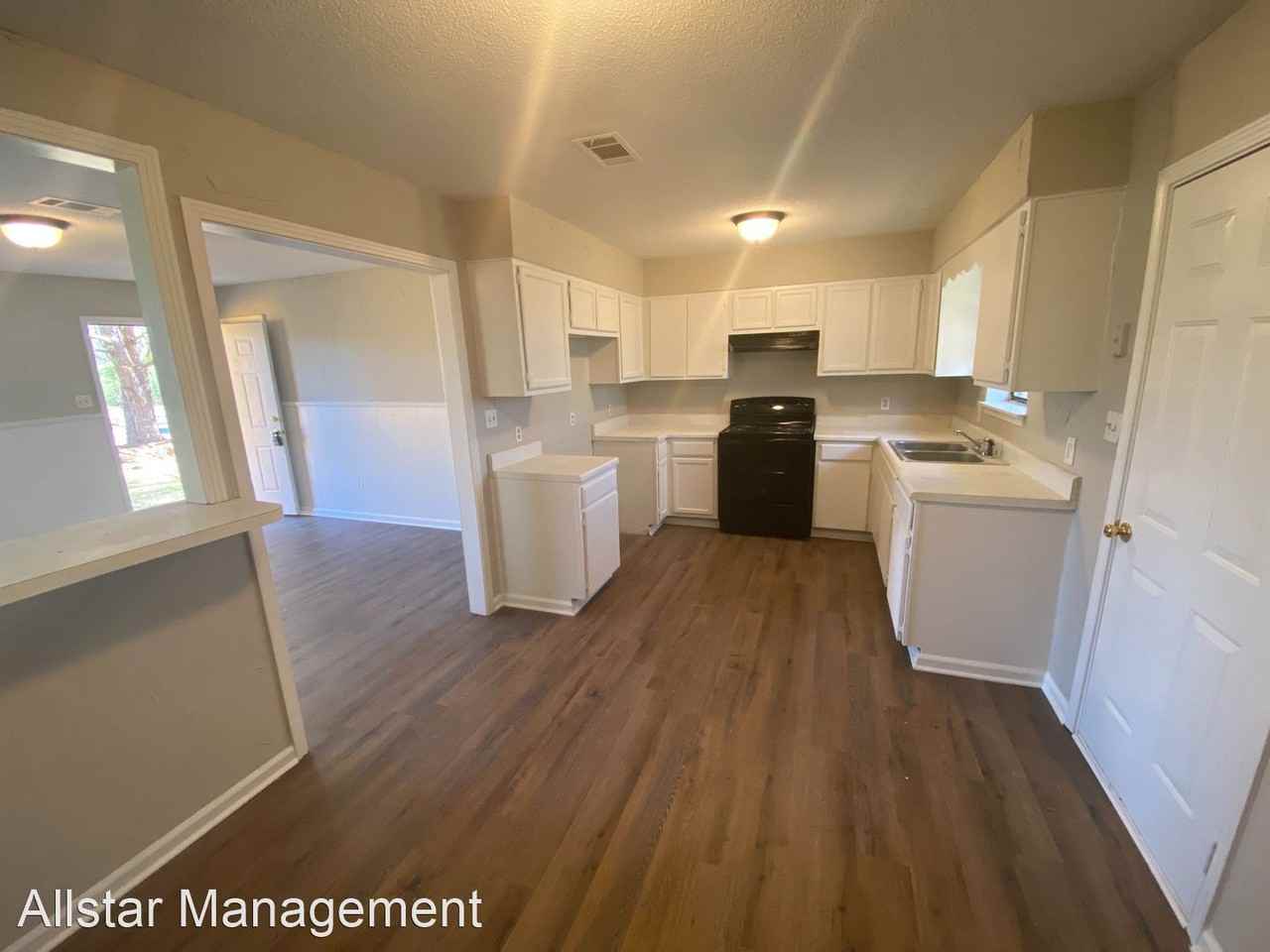 103 Browning St - Photo 3 of 6