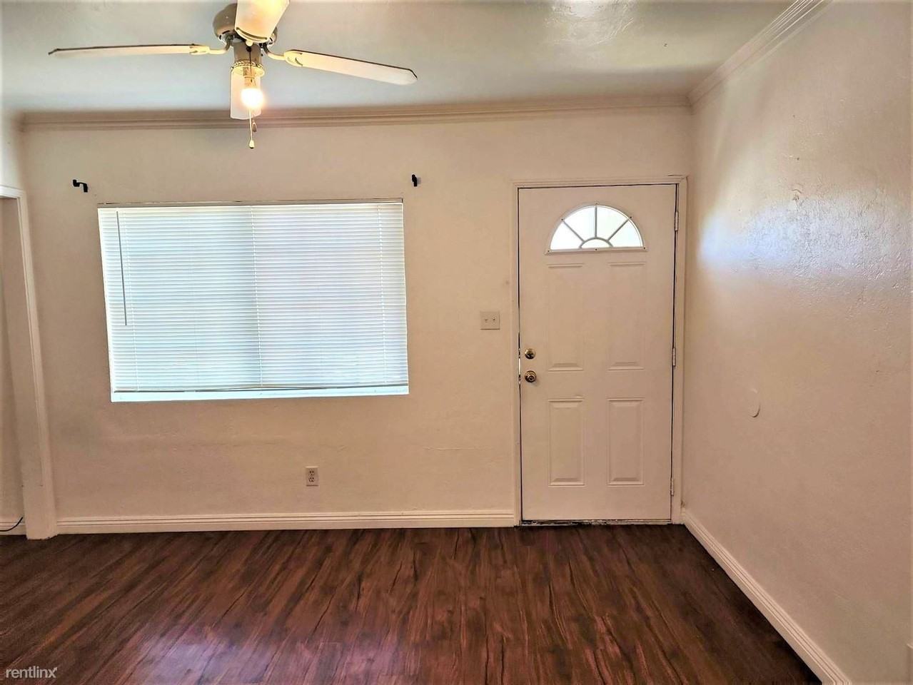 117 N Lowell St - Photo 2 of 8