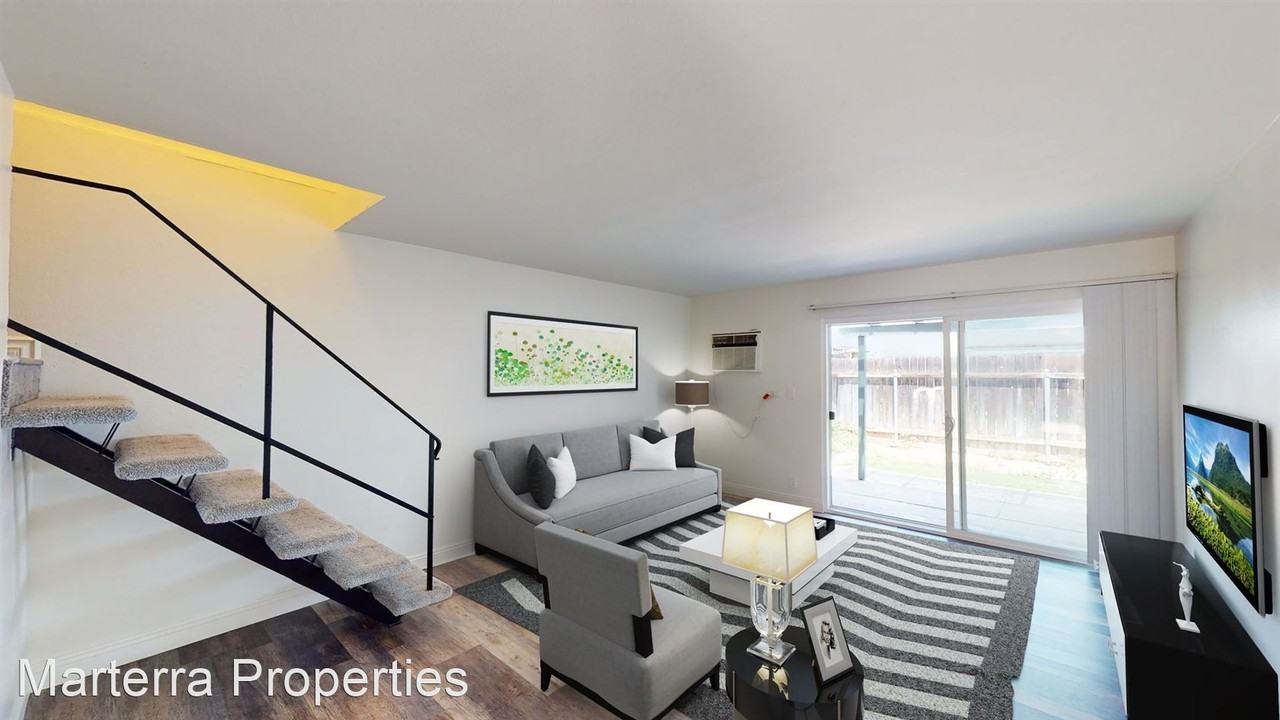 Newly Renovated 2Bed/1.5Bath Unit Apartments 15121522 W Almond Ave 201211 S McCoy Rd